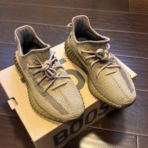 Yeezy Boost 350 v2 Earth shoes, sneakers